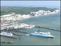 Vista de los Blancos Acantilados de Dover, Inglaterra